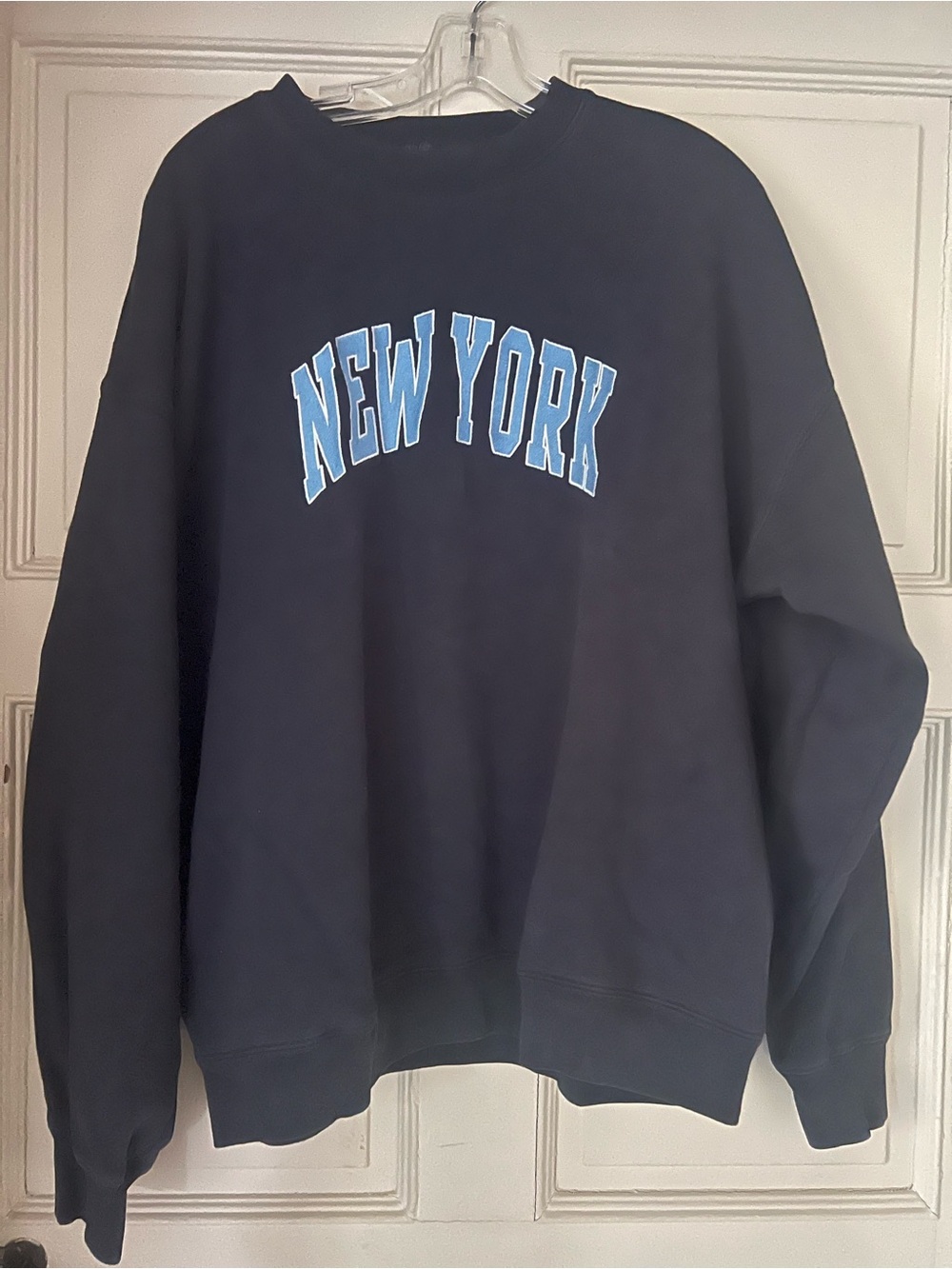 Brandy Melville Erica “New York” Oversized Crewneck Sweatshirt OS Navy Blue